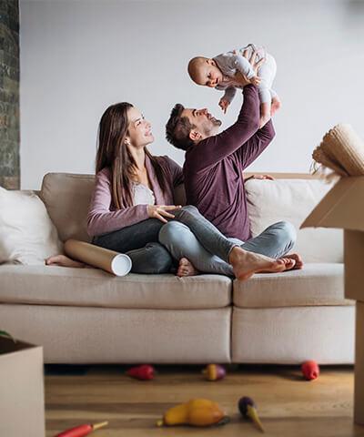 Familia handitu egin da- Bikote bat bere semearekin